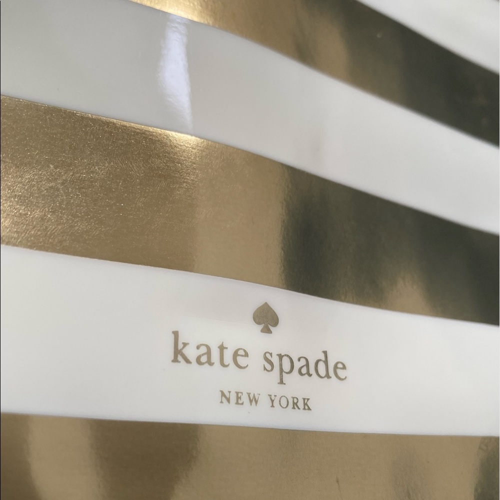 NEW Kate Spade Gold & Cream Zipper Pouch - Picture 3 of 5